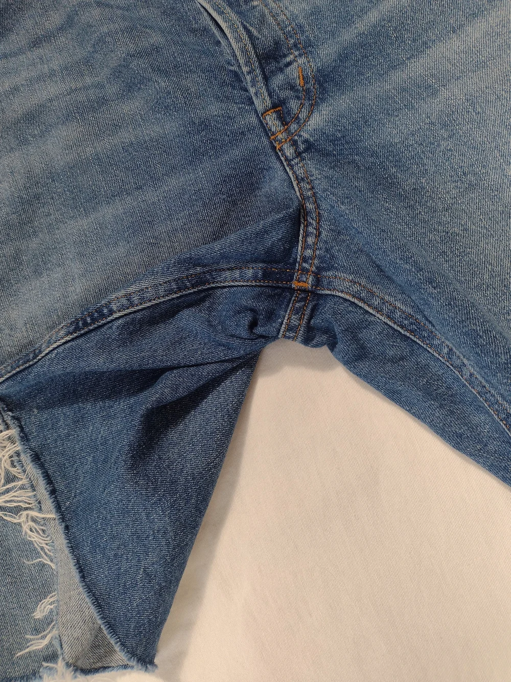 Madewell Button Long Fly Baggy Cuffed Jean Shorts Mifflin Wash Size 33